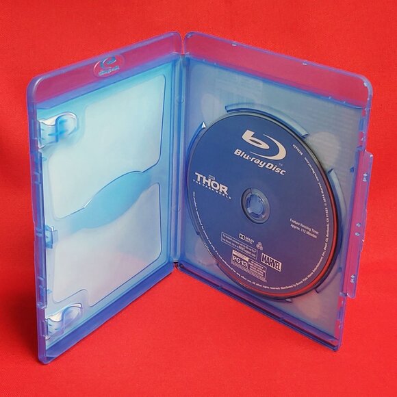 Thor The Dark World Marvel Studios Blu-Ray 2013 - Picture 3 of 8